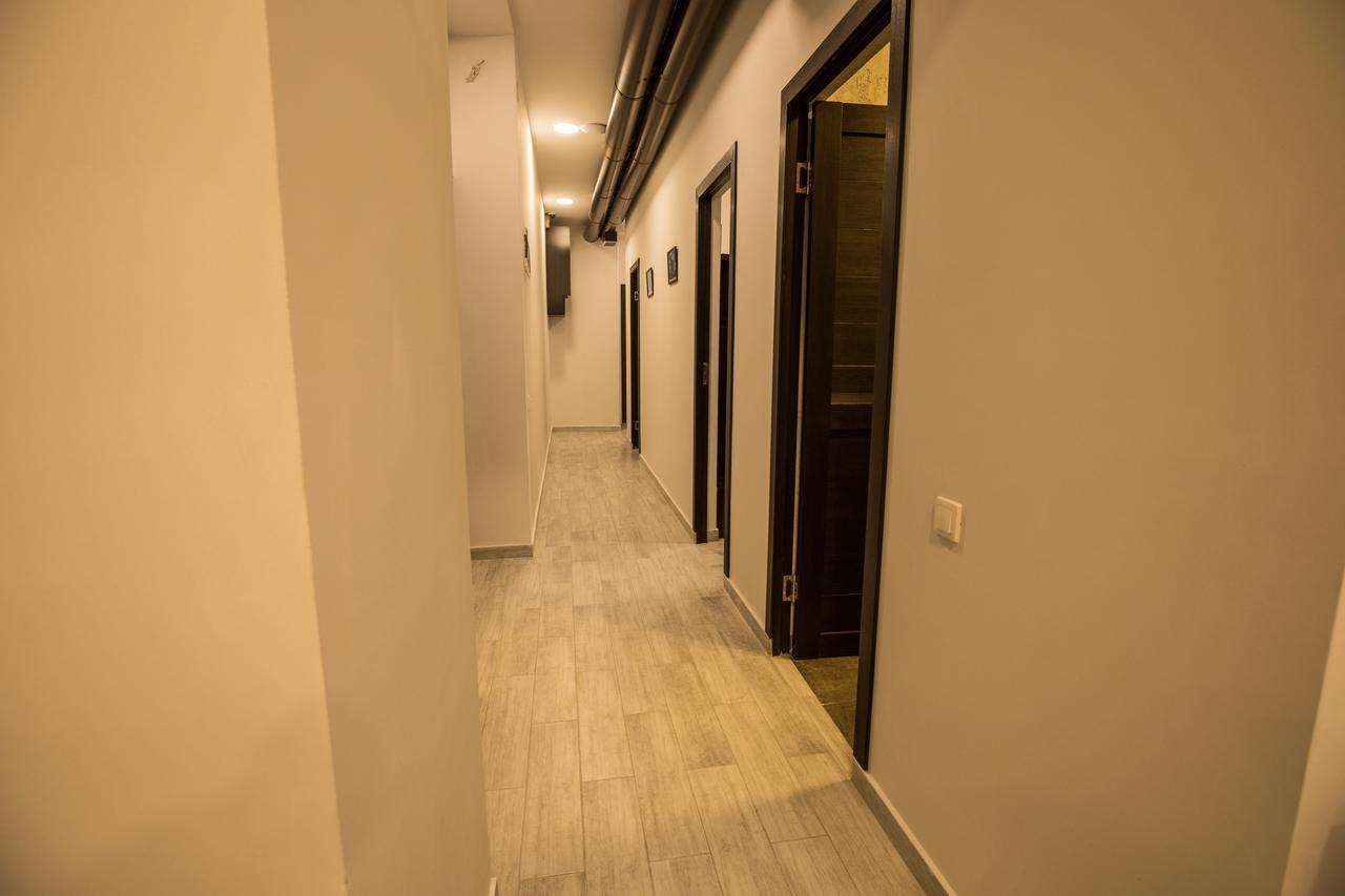 5 Rooms Mini-Hotel & Tours Yerevan Exterior foto